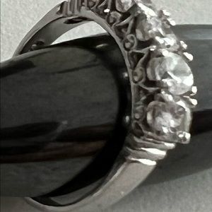 Sterling silver Thai a1 clear crystal ring
